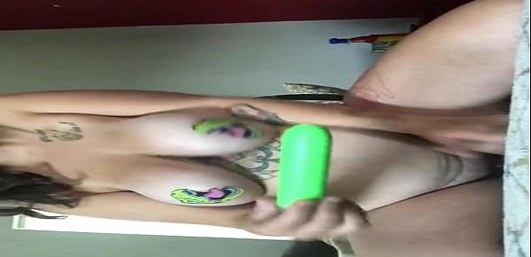  Watch me get off - chubby slut huge tits plays with vibrator